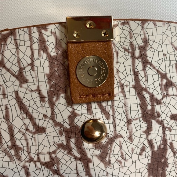 Multi Pockets Crossbody Handbag Removable Strap - Picture 7 of 7